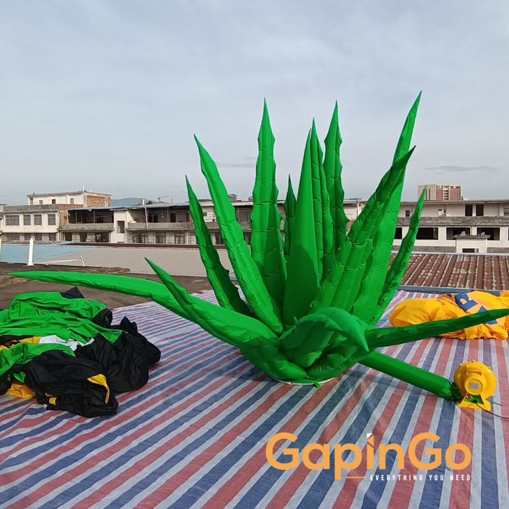 Inflatable Aloe Replica Flowering Plants Model