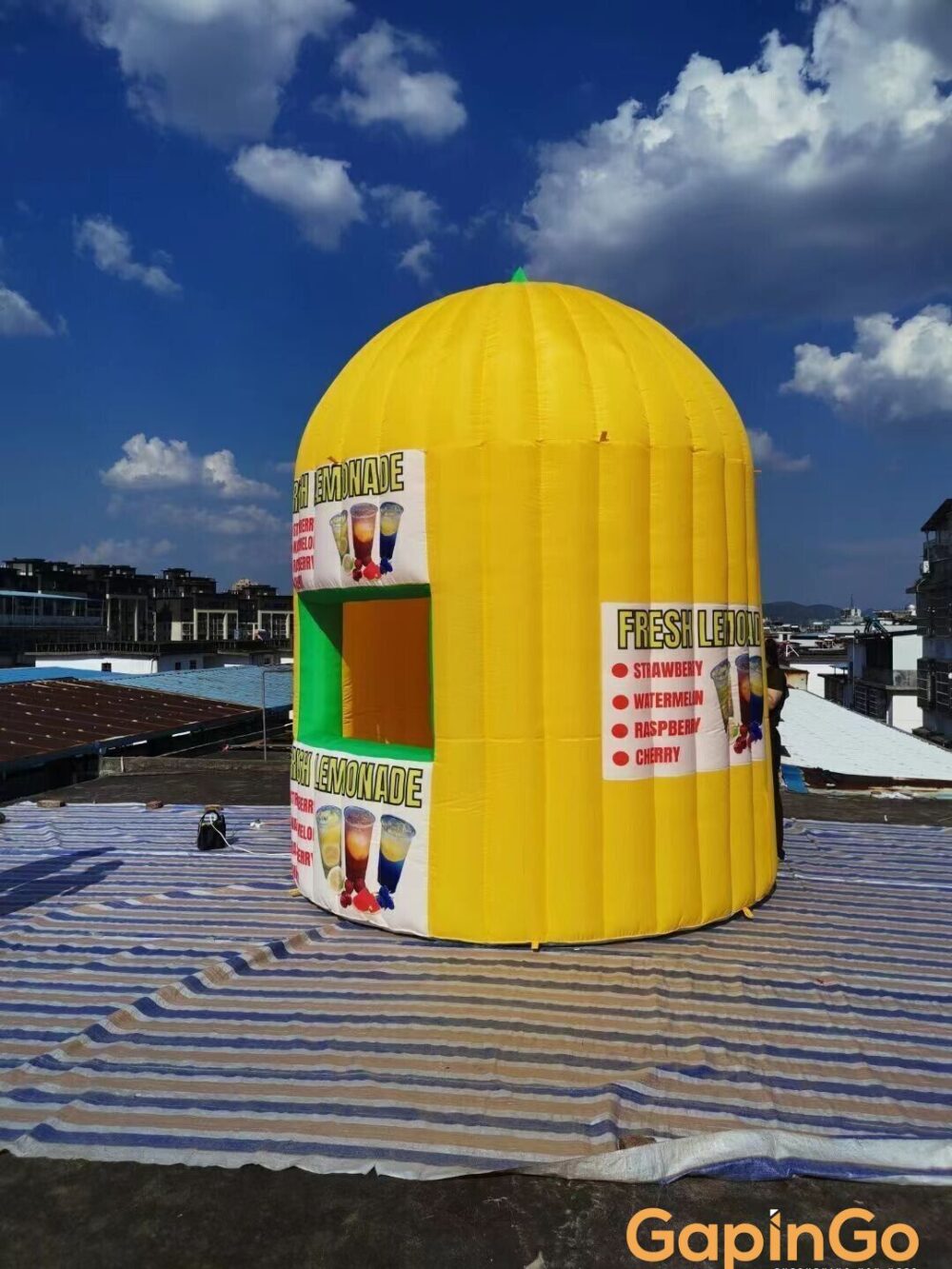 Elevate your outdoor retail experience with our Inflatable Portable Shop Beverage Stall. This boutique-style air-blown structure is designed for convenience and mobility. Set up shop anywhere and attract customers with this eye-catching and unique solution. The included air blower ensures quick and easy inflation, making it an ideal choice for on-the-go businesses, events, and pop-up shops. Stand out and make a statement with this portable and stylish beverage stall.