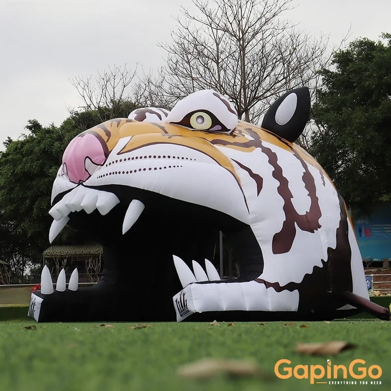 Customized 4x4.3x3.6 Meters Inflatable Tiger Model Tunnel For Decoration