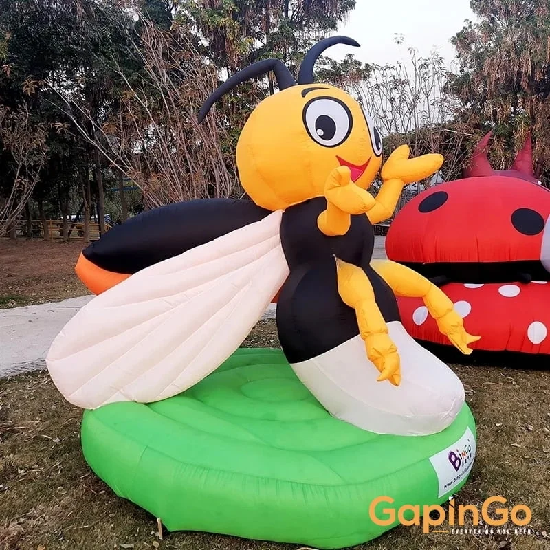 Customized 2.7x3 Meters Inflatable Firefly Decorations Inflated Cartoon Toys for Party Home Yard Decoration